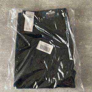 New in package Hollister high-rise jean jogging- 15s